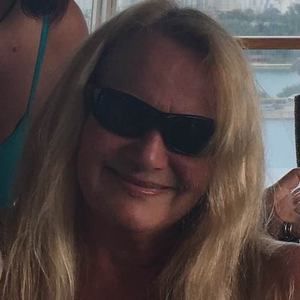 Meet your Posher, Joann